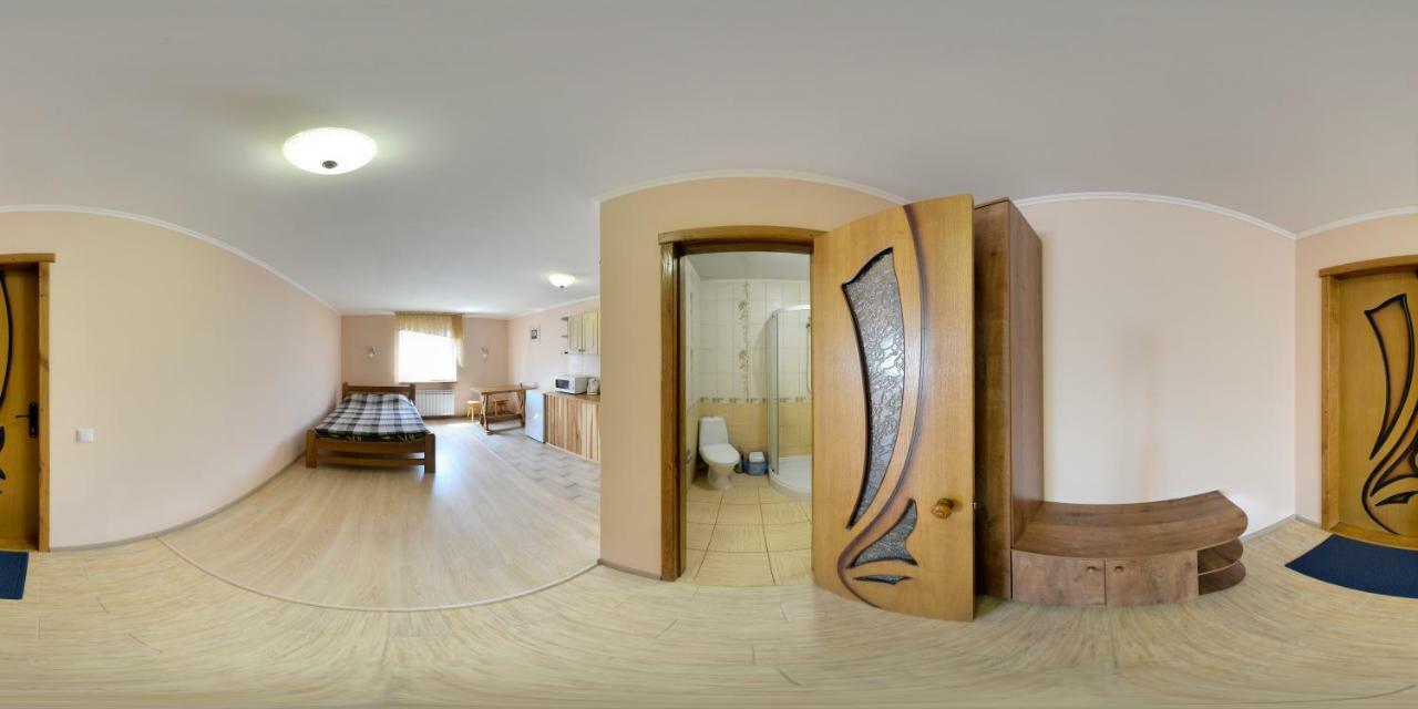 Гостиничные Номера И Сауна Sumy Exterior photo